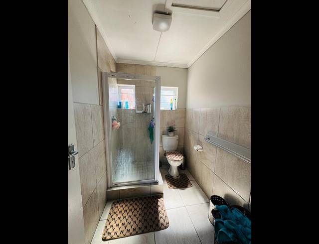 2 BEDROOM PROPERTY TO RENT IN KINGSWOOD